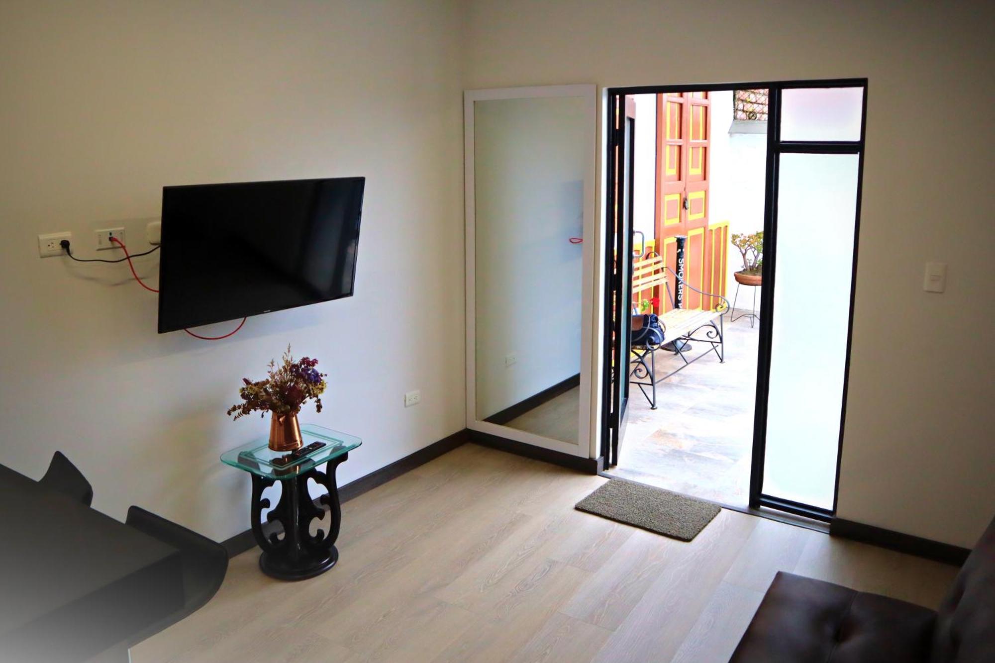 Apartahotel La Arboleda Hc มานิซาเลส ภายนอก รูปภาพ